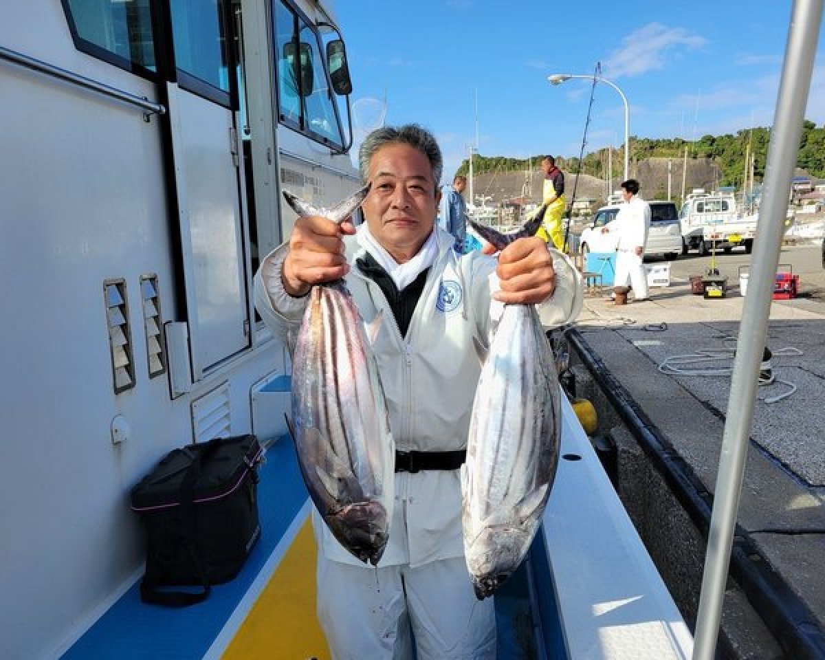 【釣果速報】神奈川県成銀丸でキハダマグロとの熱い戦いが何度も繰り広げられる！34kg＆26kgサイズをゲット！