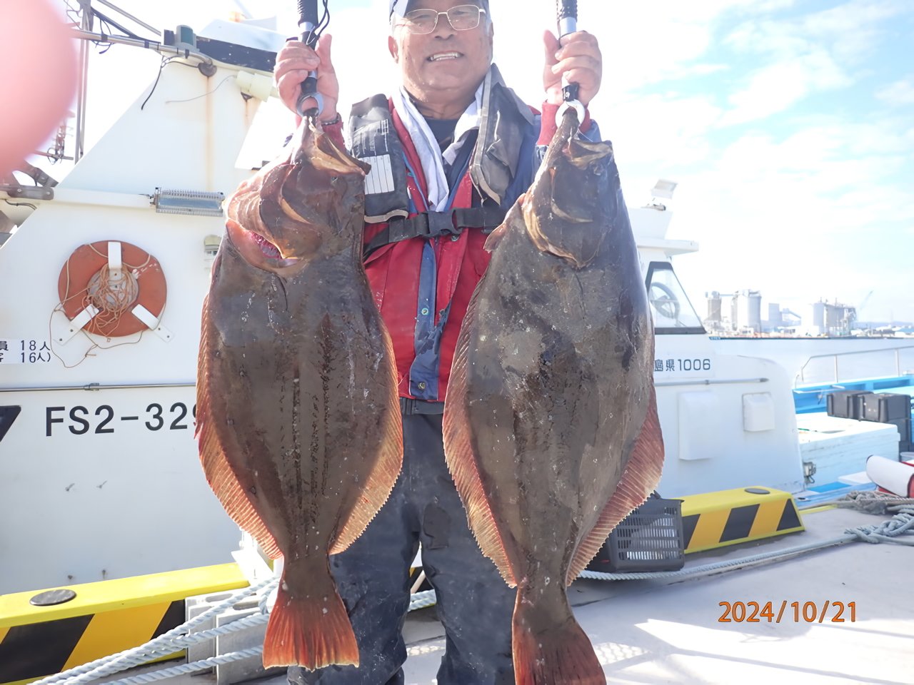 【釣果速報】88cmの座布団ヒラメ確保！トップは18匹達成！福島県つりエサ豊漁船内はまるでヒラメ天国！