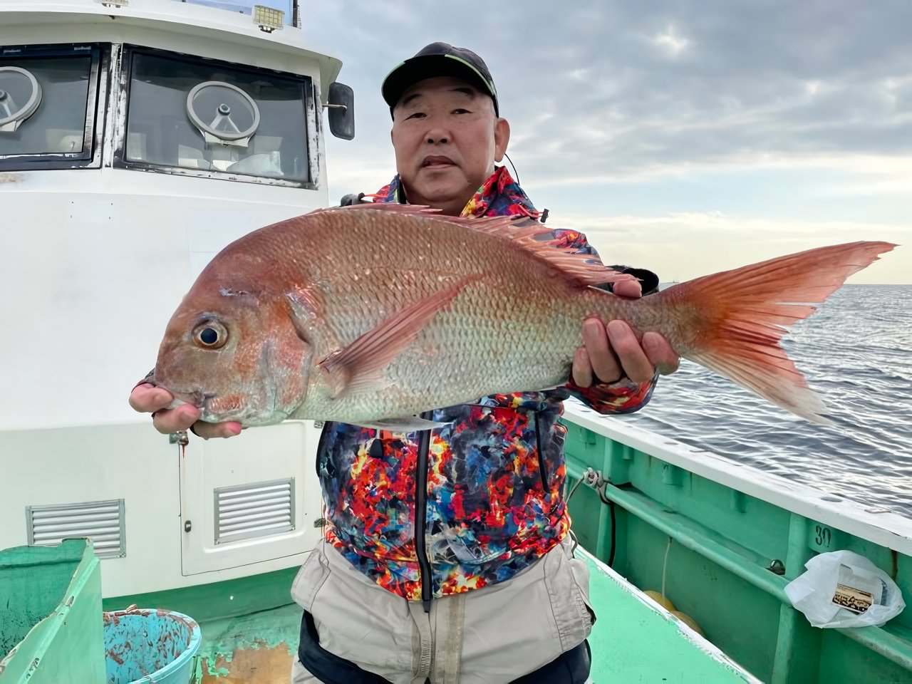 【釣果速報】神奈川県喜久丸で4.70kgのど迫力マダイをキャッチ！75cmのワラサも上がる！週末は大物マダイを捕まえに行きませんか？