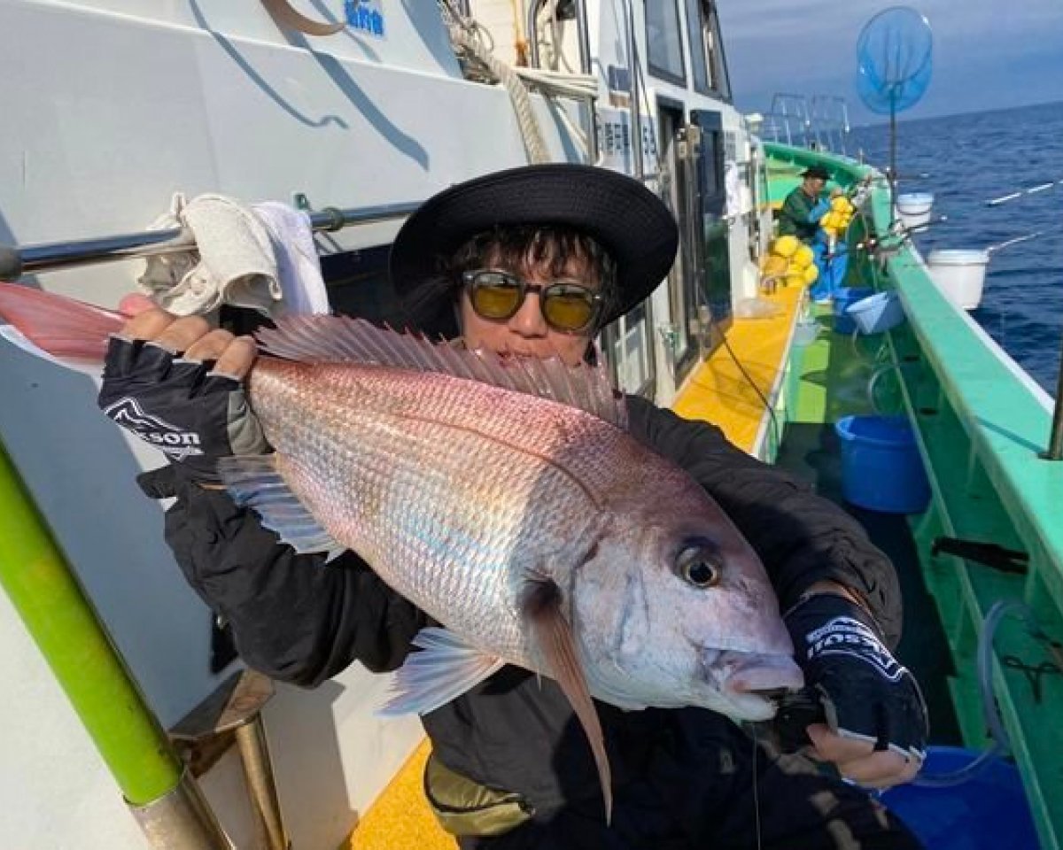 【釣果速報】静岡県ふじ丸で1.7kgの良型マダイをゲット！ヒット多数な今がチャンス！