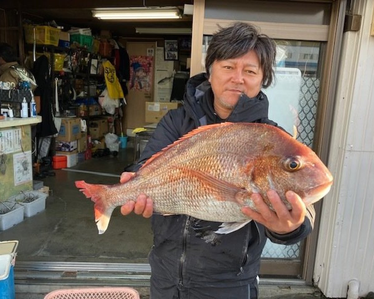 【釣果速報】神奈川県太田屋で3.8kgのど迫力マダイをキャッチ！大物マダイを捕まえに行きませんか？