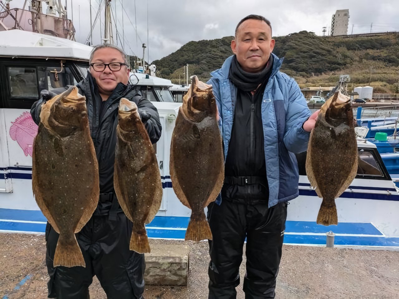 【釣果速報】千葉県隆正丸でヒラメ全員ゲット＆1.90kgの良型出た！連日安打継続中の今が乗りドキ！