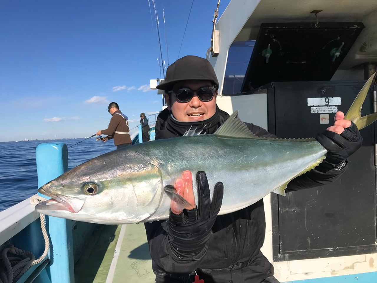 【釣果速報】東京都船宿 さわ浦でヒット連発＆ドデカい2.5kgサワラをゲット！自己記録更新を狙うなら今すぐ乗船だ！