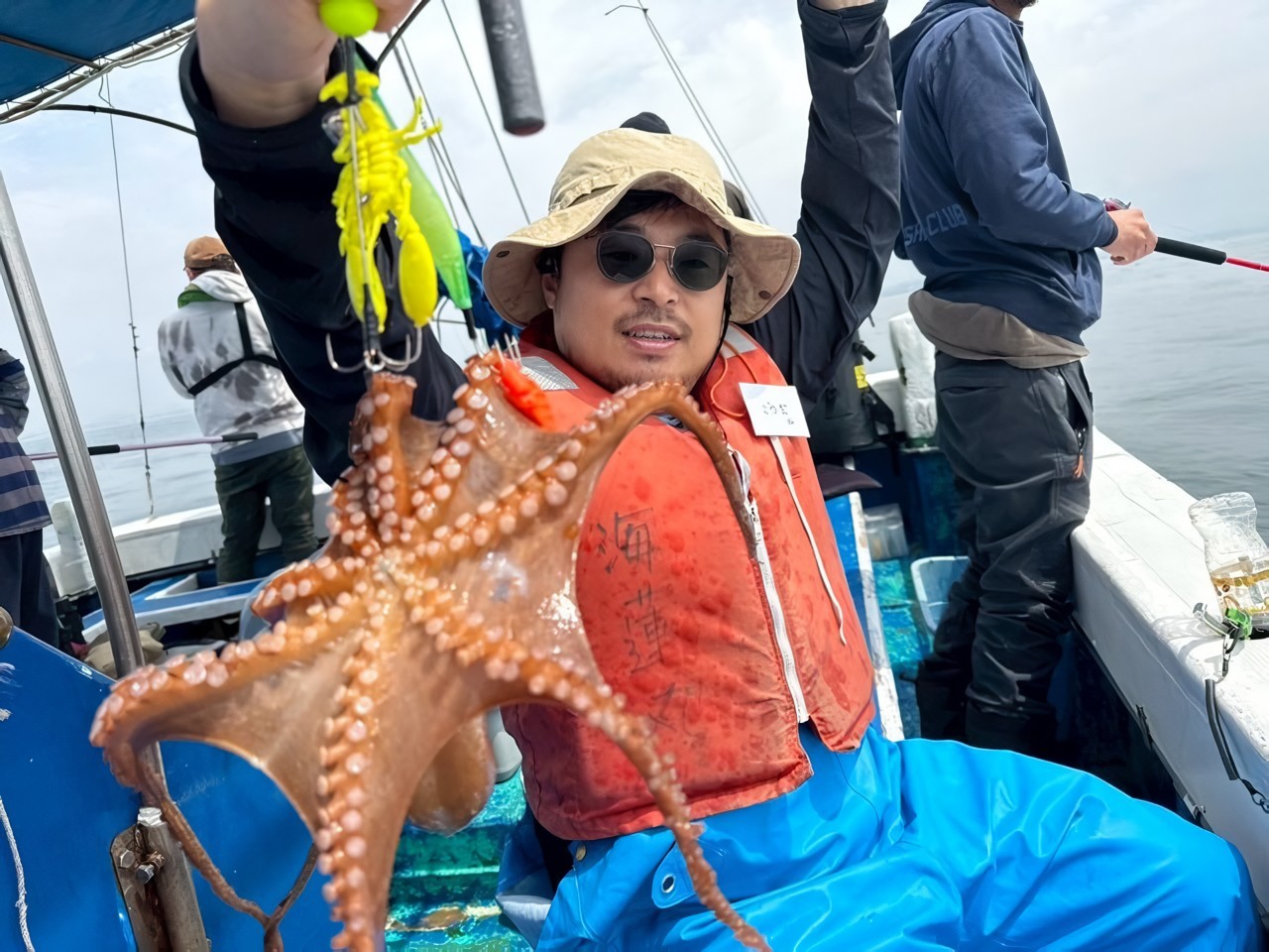 【釣果速報】兵庫県海蓮丸でマダコ釣り好調！連発で大興奮！大型タコを狙いたいなら今スグに乗船を！