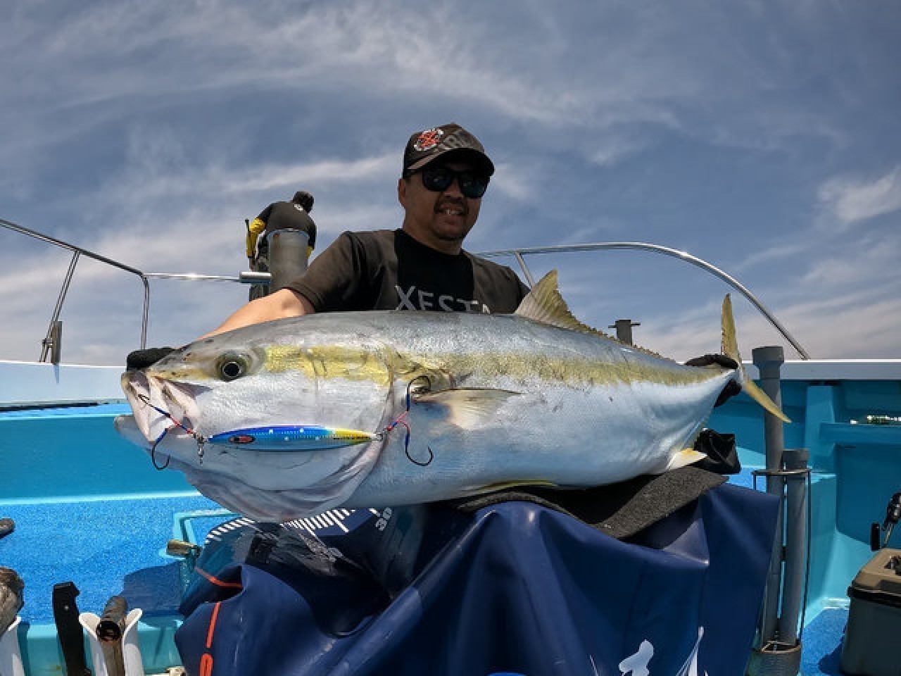 【釣果速報】立派すぎ！静岡県もき丸で24kgの巨大ヒラマサゲット！海に引きずり込まれそうな勢いの引きを体感せよ！