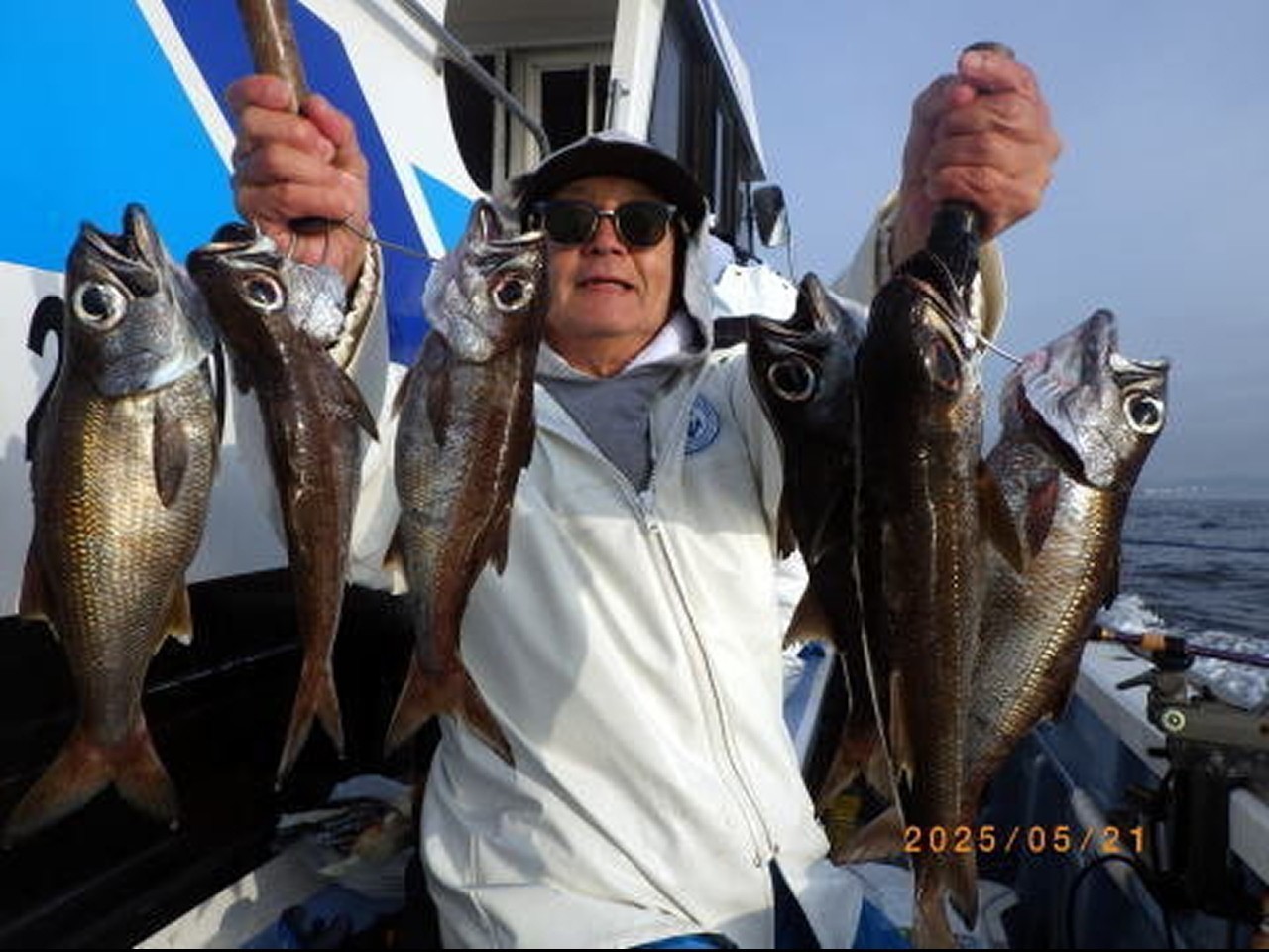【釣果速報】千葉県聡丸でクロムツ・ハチビキ・メダイ・カガミダイなど海の人気者を次々GET！多種多様な魚と出会いたいなら今すぐ乗船を！