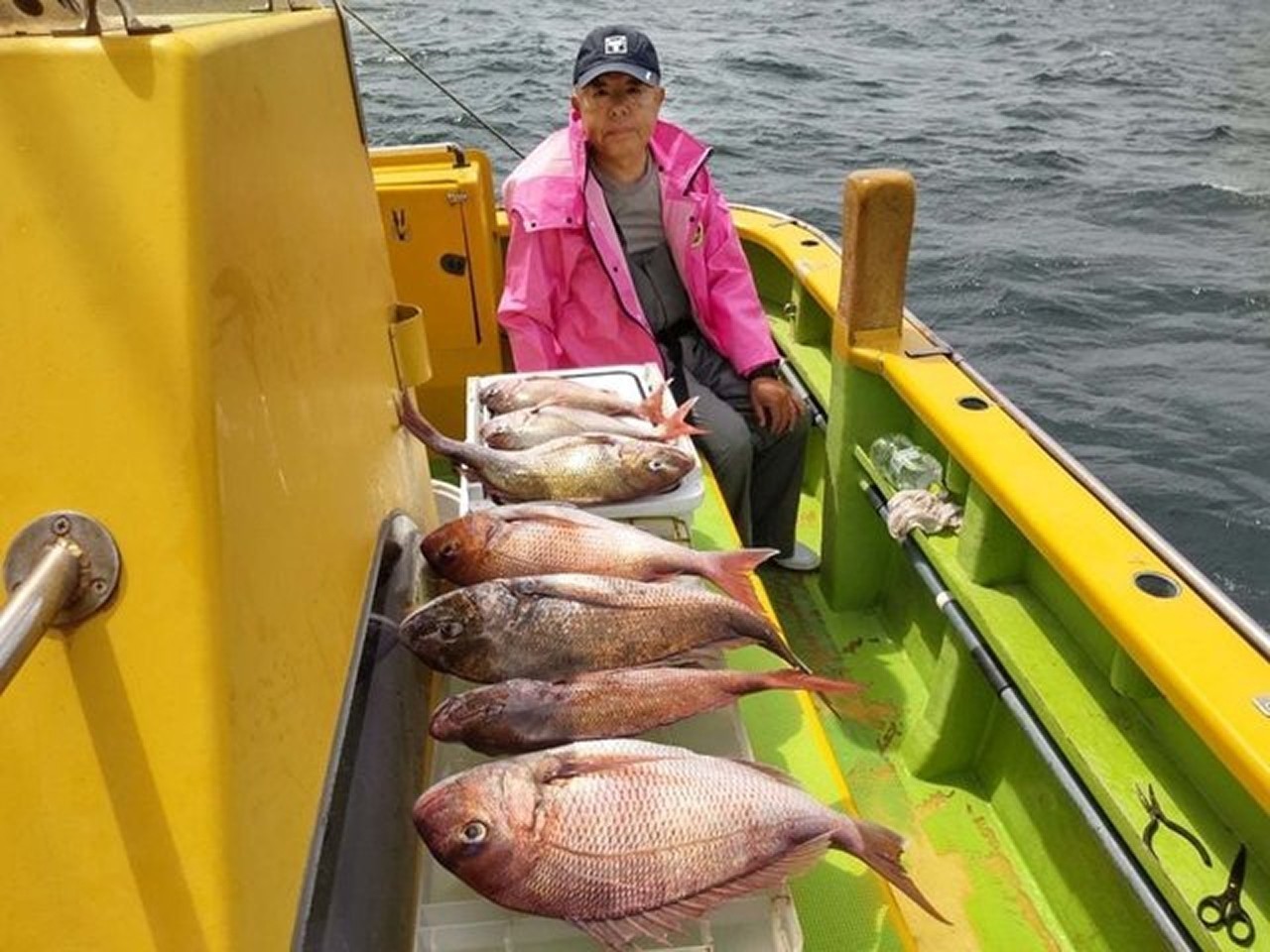 【釣果速報】マダイとの頭脳戦！神奈川県鴨下丸kawanaで2kgオーバーのマダイ釣れる！集中して最高の釣果を叩き出せ！        