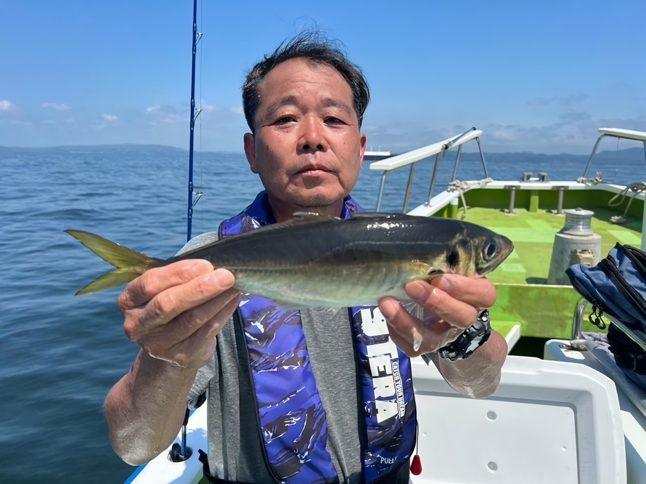 【釣果速報】神奈川県政信丸でアジ爆釣！40cm近い良型もヒットし文句なしの好釣果！初心者さんもいらっしゃい！
