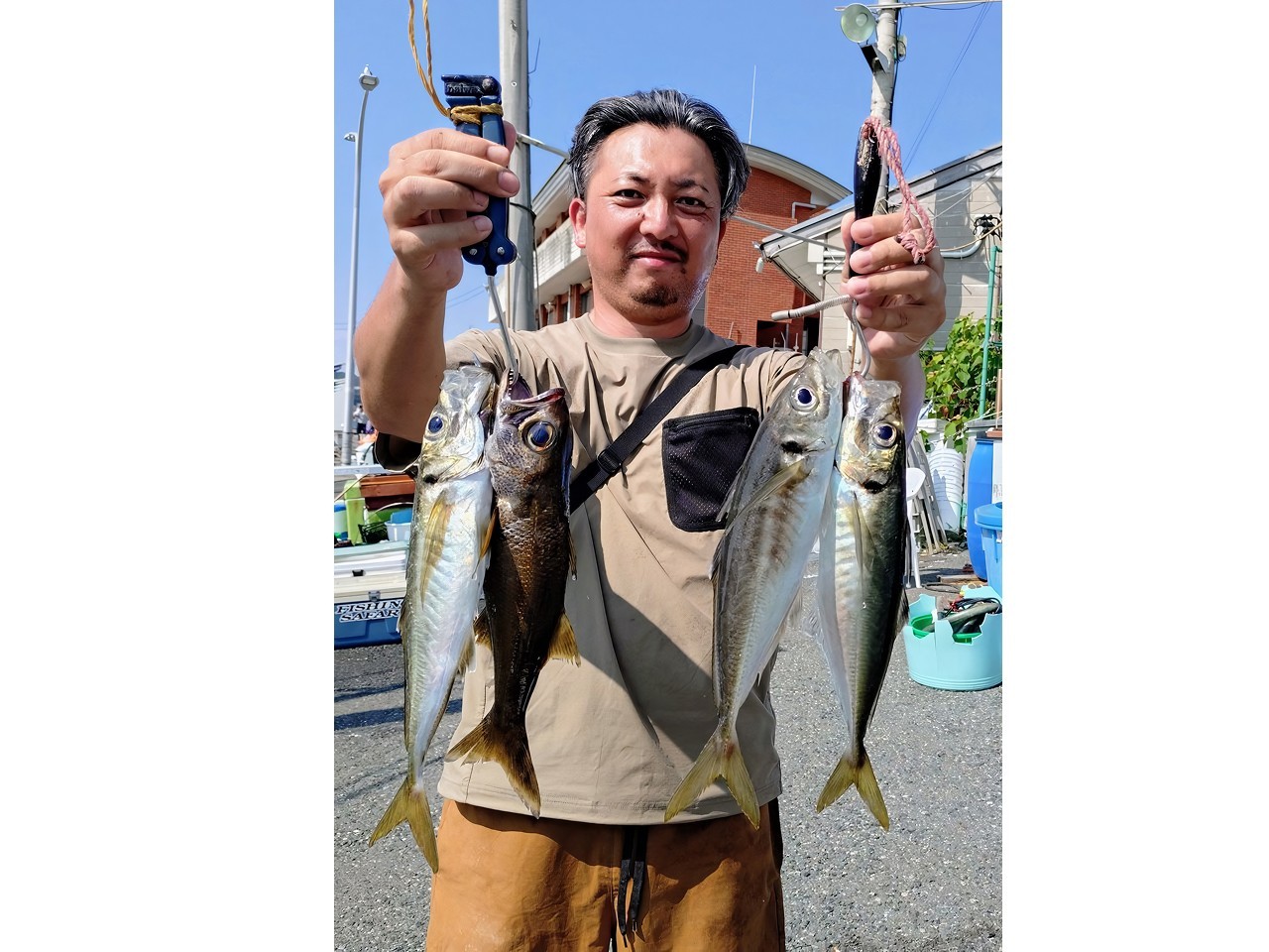 【釣果速報】神奈川県愛正丸でアジが入れ食い！カンコ・キツネダイもヒット！高級魚たちに囲まれて気分は大富豪！