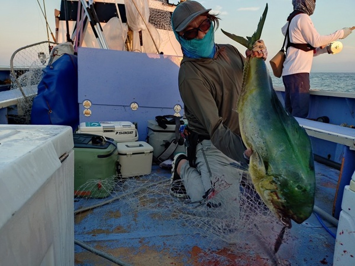 【釣果速報】神奈川県丸伊丸で110cmのド迫力シイラゲット！人気魚種を一気獲りしに行きませんか？！