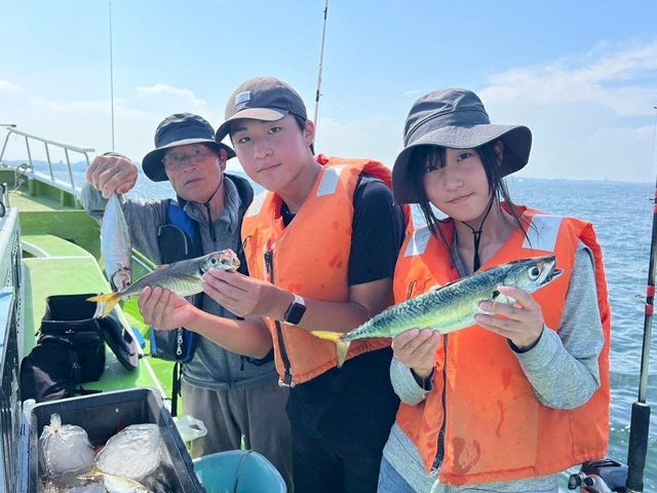 【釣果速報】神奈川県政信丸でアジ狙い出船！平均28cm＆40cmオーバーも登場！次の主役はあなただ、海上で勝負せよ！