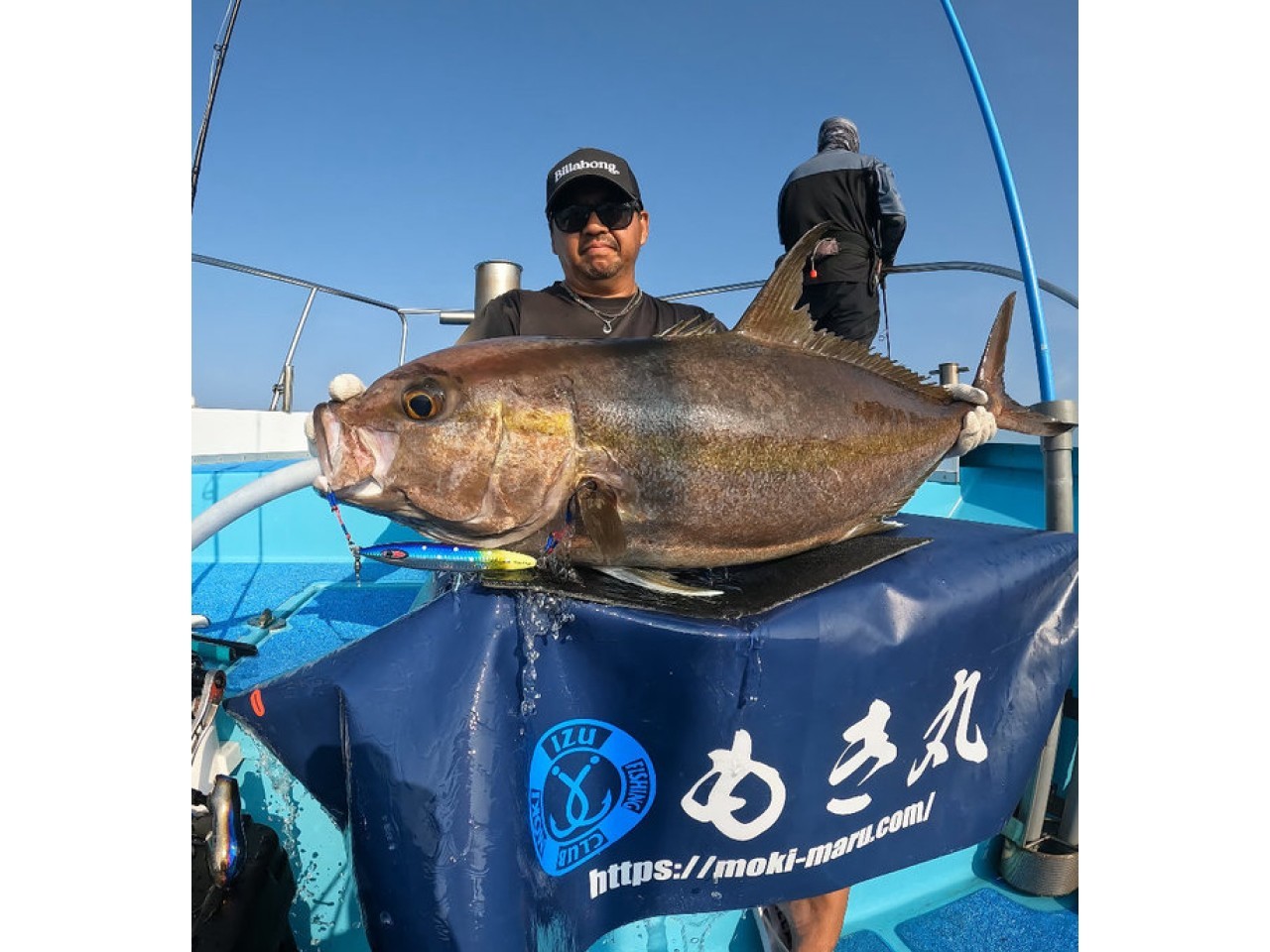 【釣果速報】静岡県もき丸で14.40kgのビッグカンパチをゲット！引きも味も今が最高潮！このチャンス、絶対逃せませんよ！