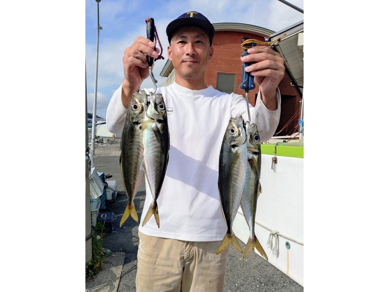【釣果速報】神奈川県愛正丸でアジGET！最大40cm！サイズ良好な絶品アジを狙うなら今！