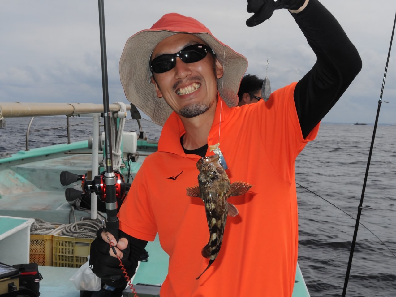 【釣果速報】東京都佃中澤でカサゴが入れ食い！アジもヒット炸裂！人気魚たちに囲まれて気分は大富豪！