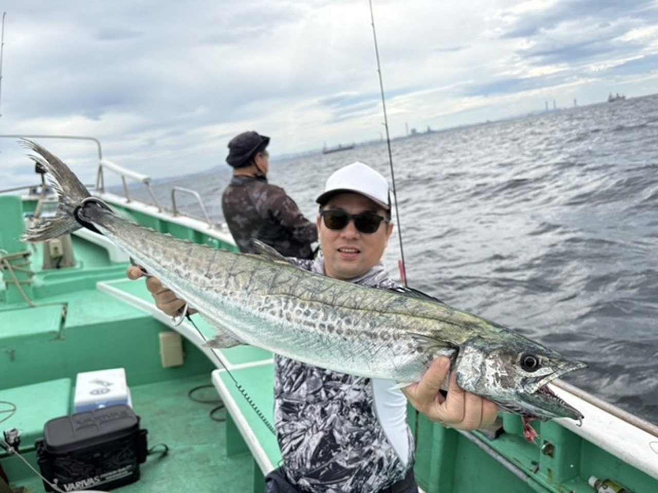 【釣果速報】千葉県林遊船で2.70kgのサワラをキャッチ！量・質ともに大満足の青物に出会おう！