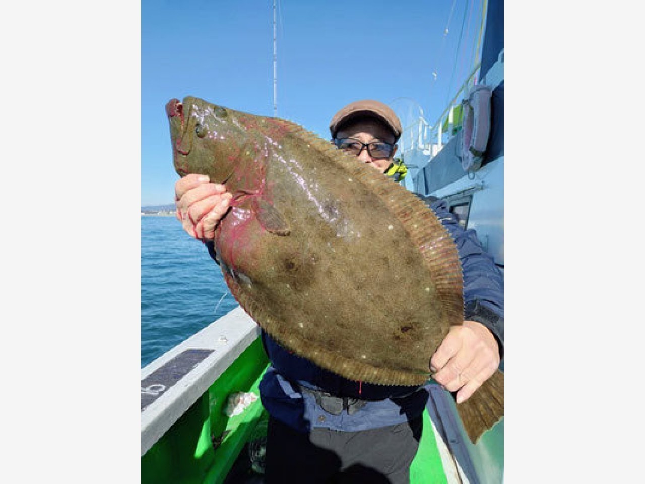 【釣果速報】茨城県弘漁丸で最大5.60kgGET！ヒラメラッシュを体感しよう！
