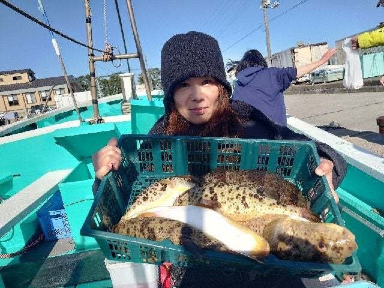 【釣果速報】千葉県利永丸でヒガンフグ・コモンフグGET！！安全に調理して絶品フグ料理を味わおう！
