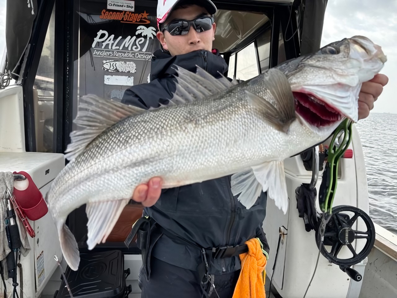 【釣果速報】千葉県Friend☆Shipでシーバス連発！釣り客全員ゲット達成！ランカーバスゲットも夢じゃない！