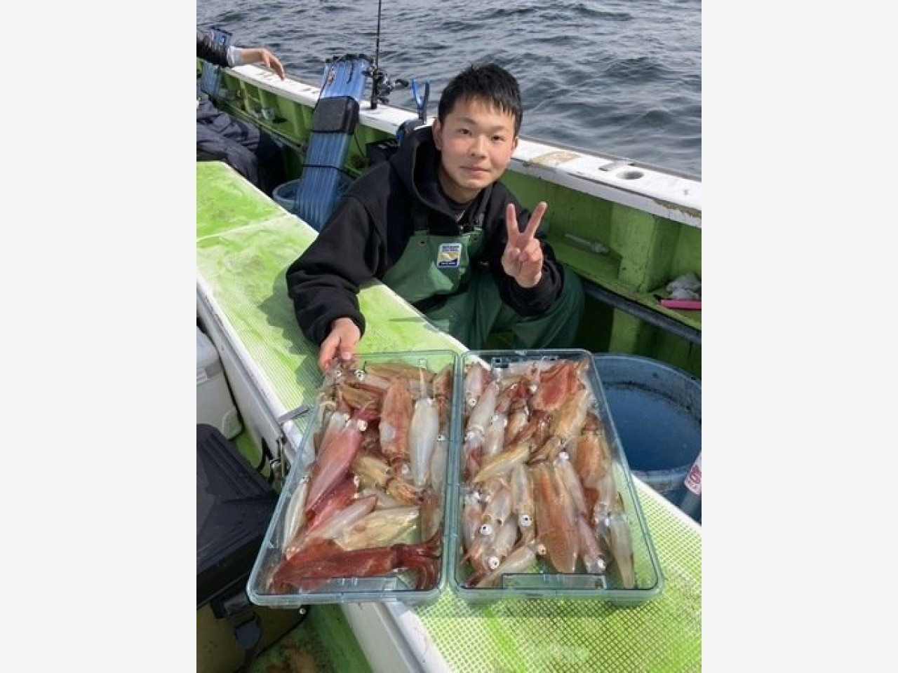 【釣果速報】神奈川県たいぞう丸でマルイカ釣行が好調！竿頭は68匹ゲット！絶品マルイカを自分の手で釣り上げてみませんか？