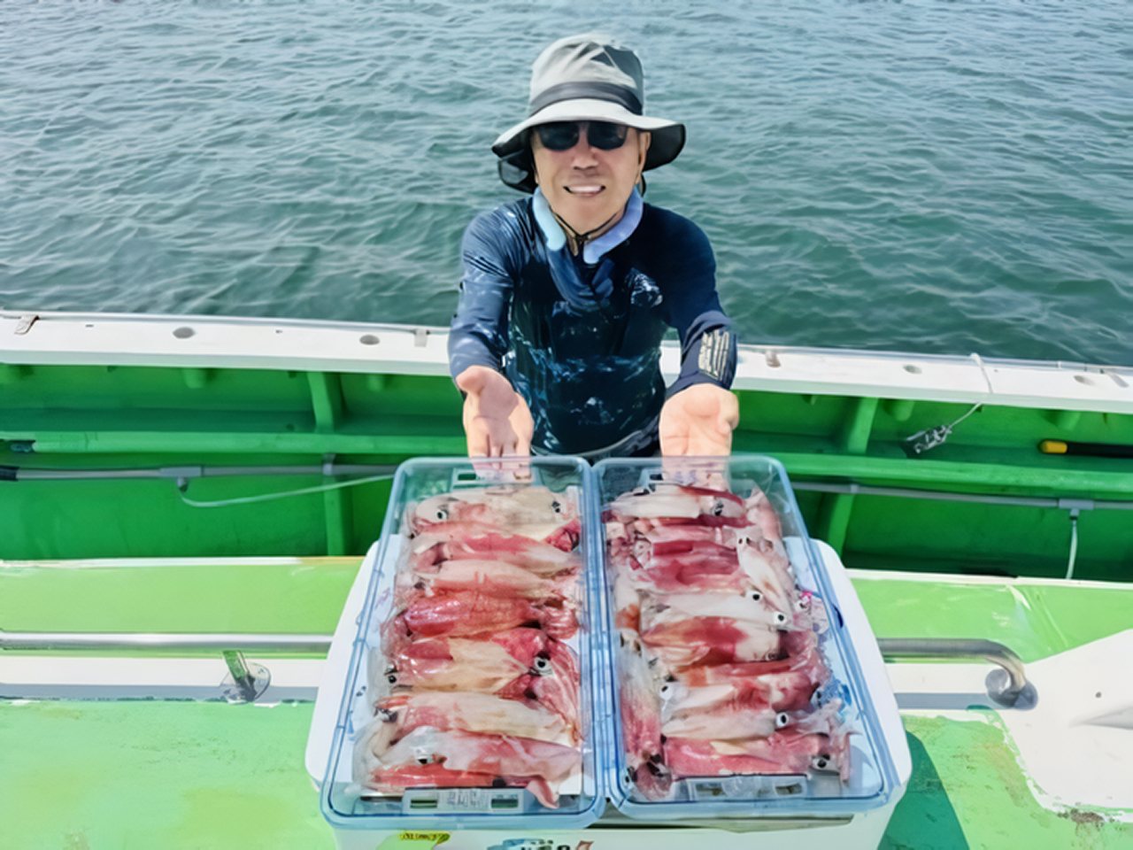 【釣果速報】神奈川県やまてん丸でマルイカのヒット連発！トップ43匹でクーラーボックス満タン！存分にファイトを楽しめる今が乗船どき！