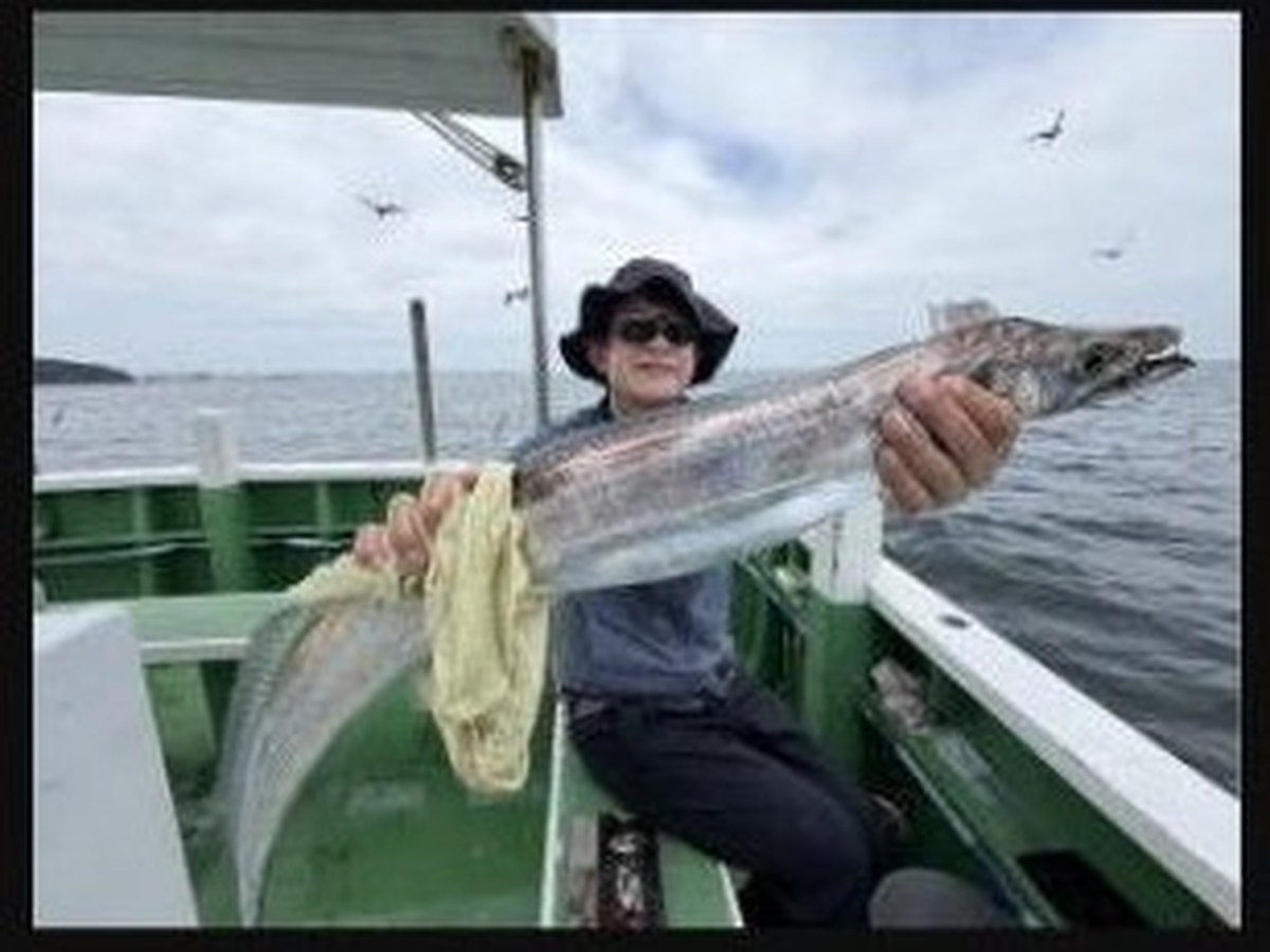 五郎丸で釣れたドラゴン級のタチウオ