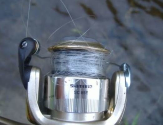 スピニングリール　ヨレ　バックラッシュ　