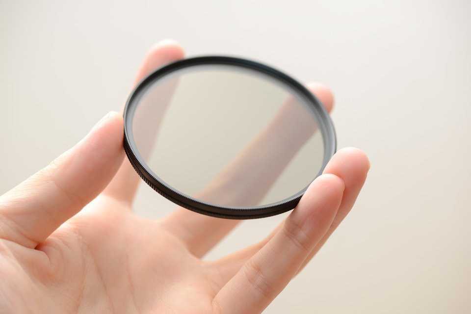 レンズ　手　写真