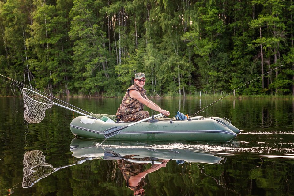 釣り人　ボート　写真