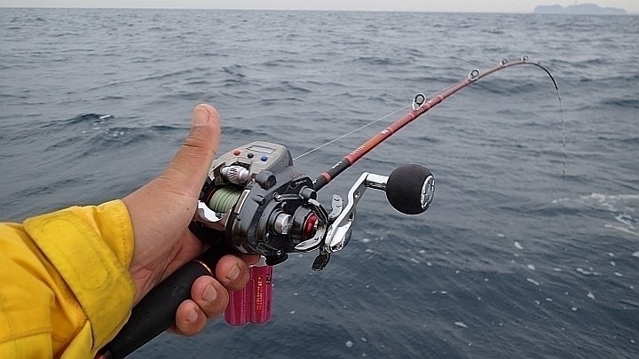 電動リール　写真