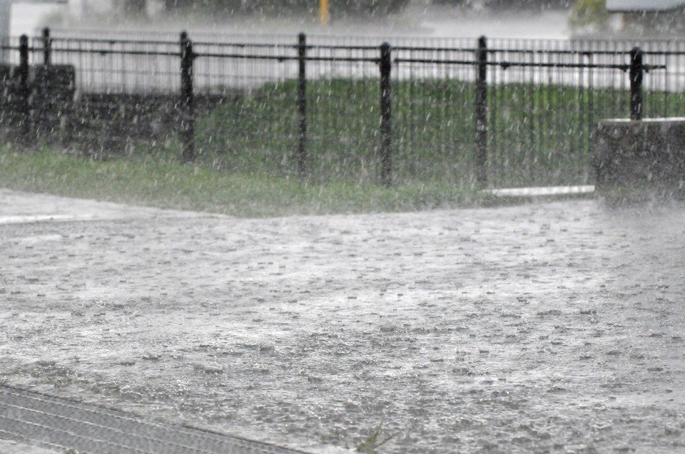 モンベルのレインダンサーは雨の日も肌寒い日も使える 天候が悪い釣行はモンベルを着て出かけよう