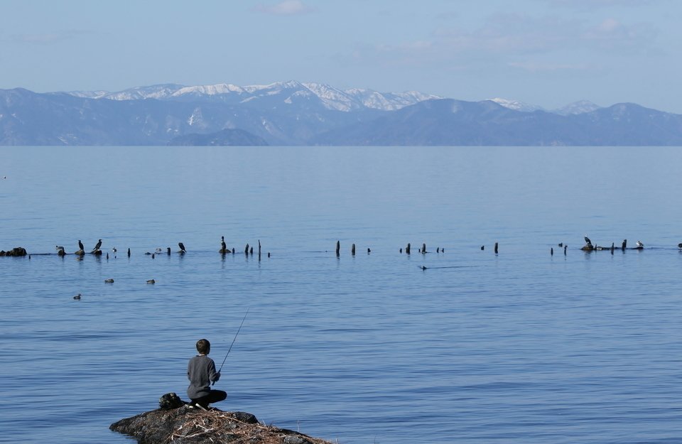 琵琶湖 釣り人 写真