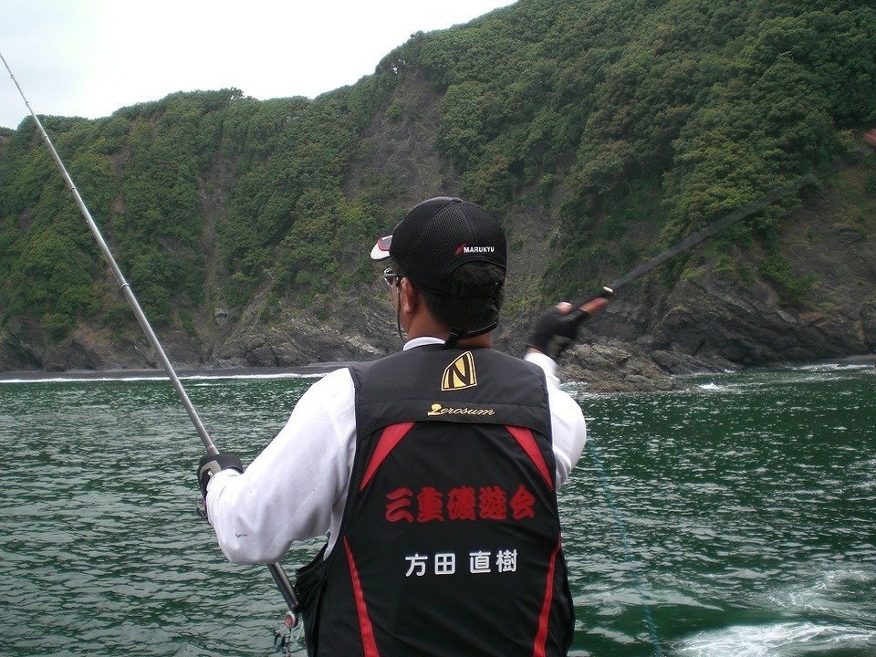 男性　釣り　写真