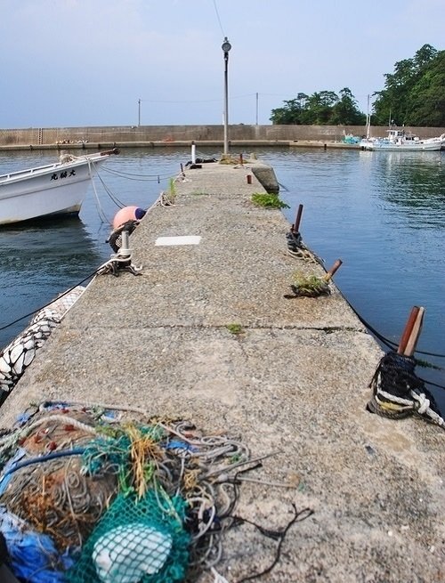 海 釣り船 釣り網 写真