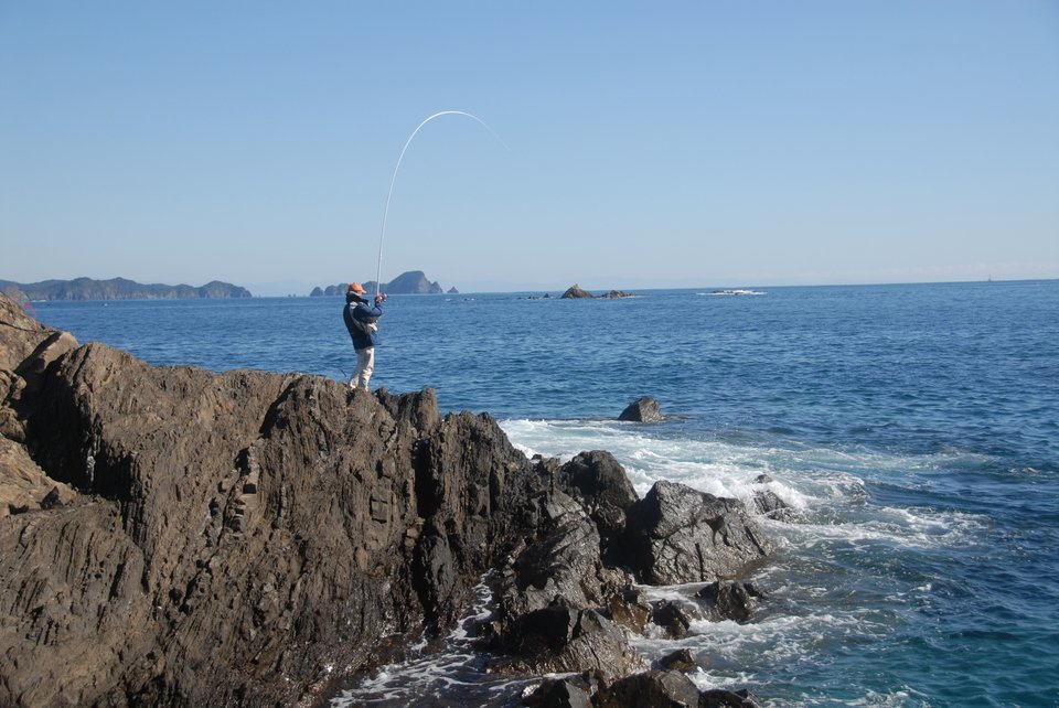 磯　釣り　釣り人　写真
