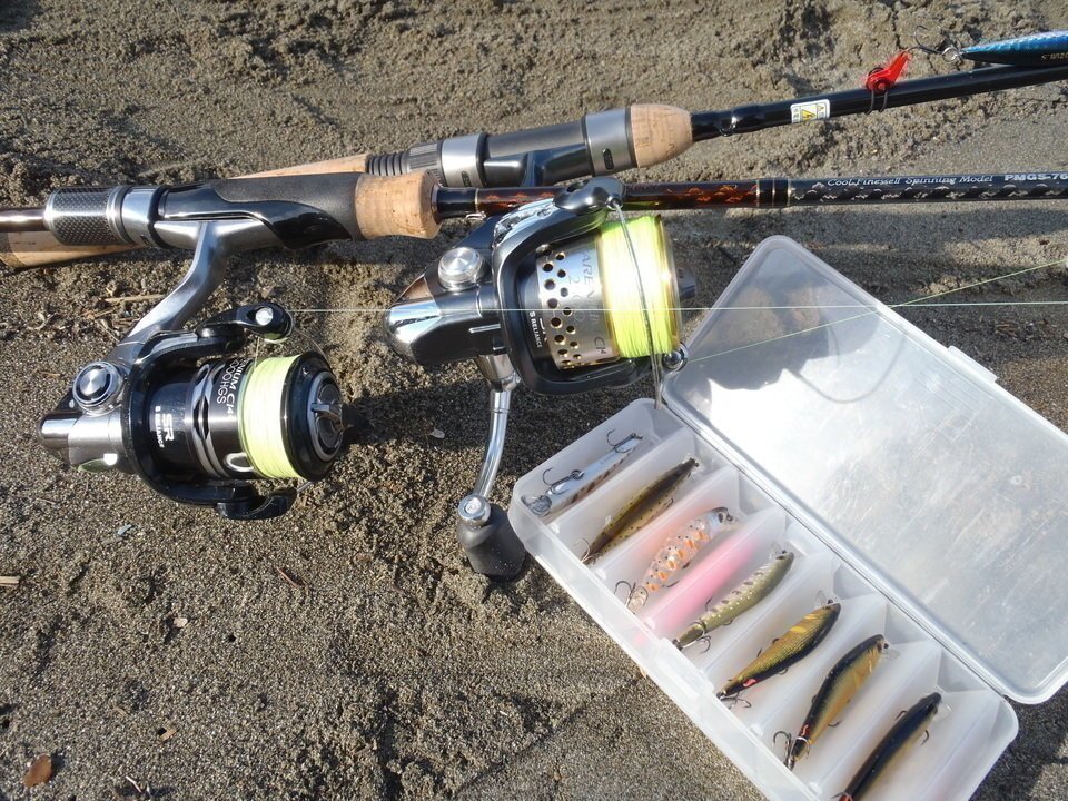 釣具　セット　写真　ルアー　ロッド　リール