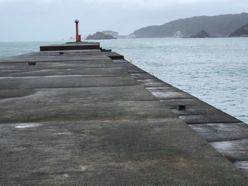 堤防　海　写真