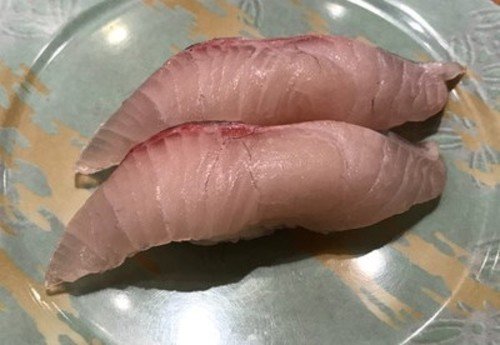 カンパチ　寿司　皿　写真