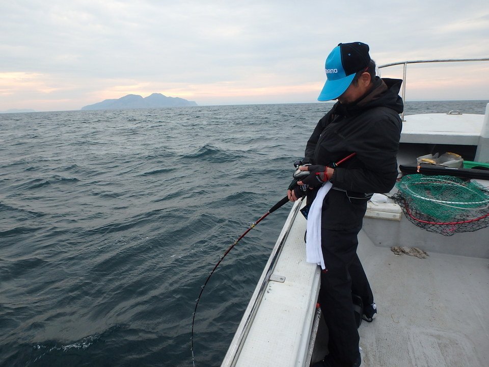 船釣り　男性