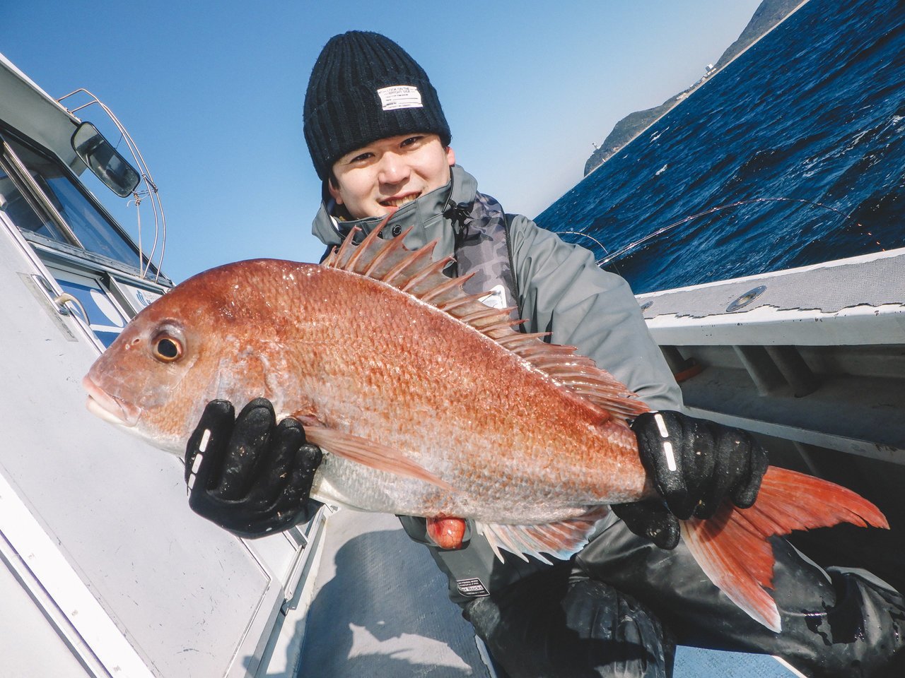 年もリチウムイオンバッテリーが大活躍 伊良湖沖で40cmの大型アジと60cmのマダイを釣り上げた大興奮の釣行記を公開