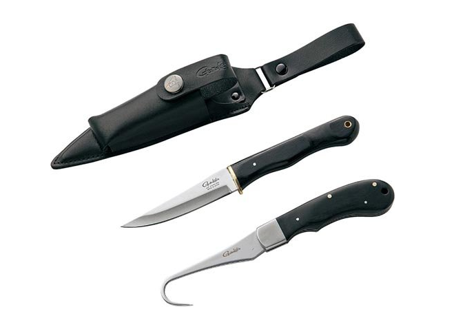 ケース付きのフィッシングナイフ