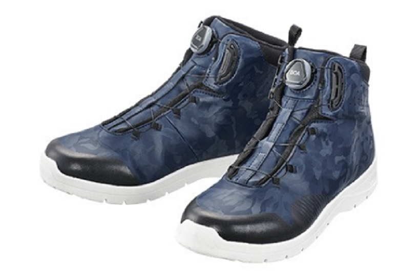 ボートデッキ上で履くのに適した新しいシューズ