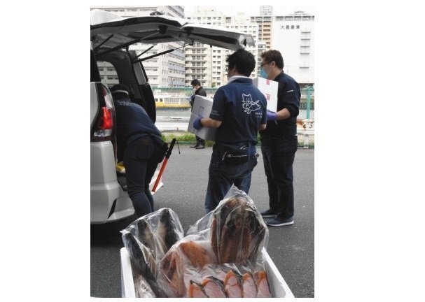 ドライブスルー魚屋の写真