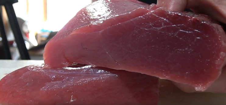 アカマンボウの赤身部分