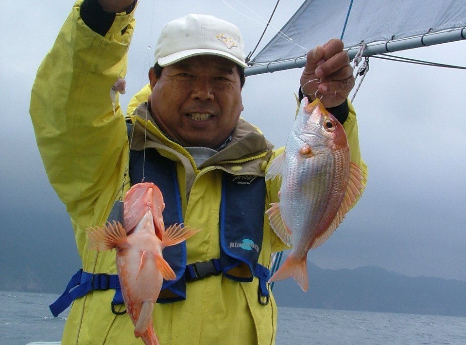 キダイを釣る今井浩次さん