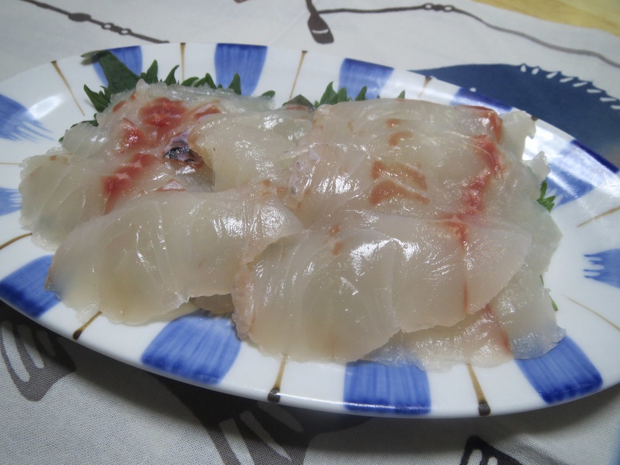 メジナの上手な釣り方を大公開 メジナの特徴や使用タックル 美味しい食べ方レシピまで紹介します