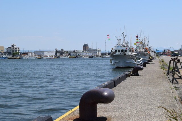 イカ釣り　釣り　漁船