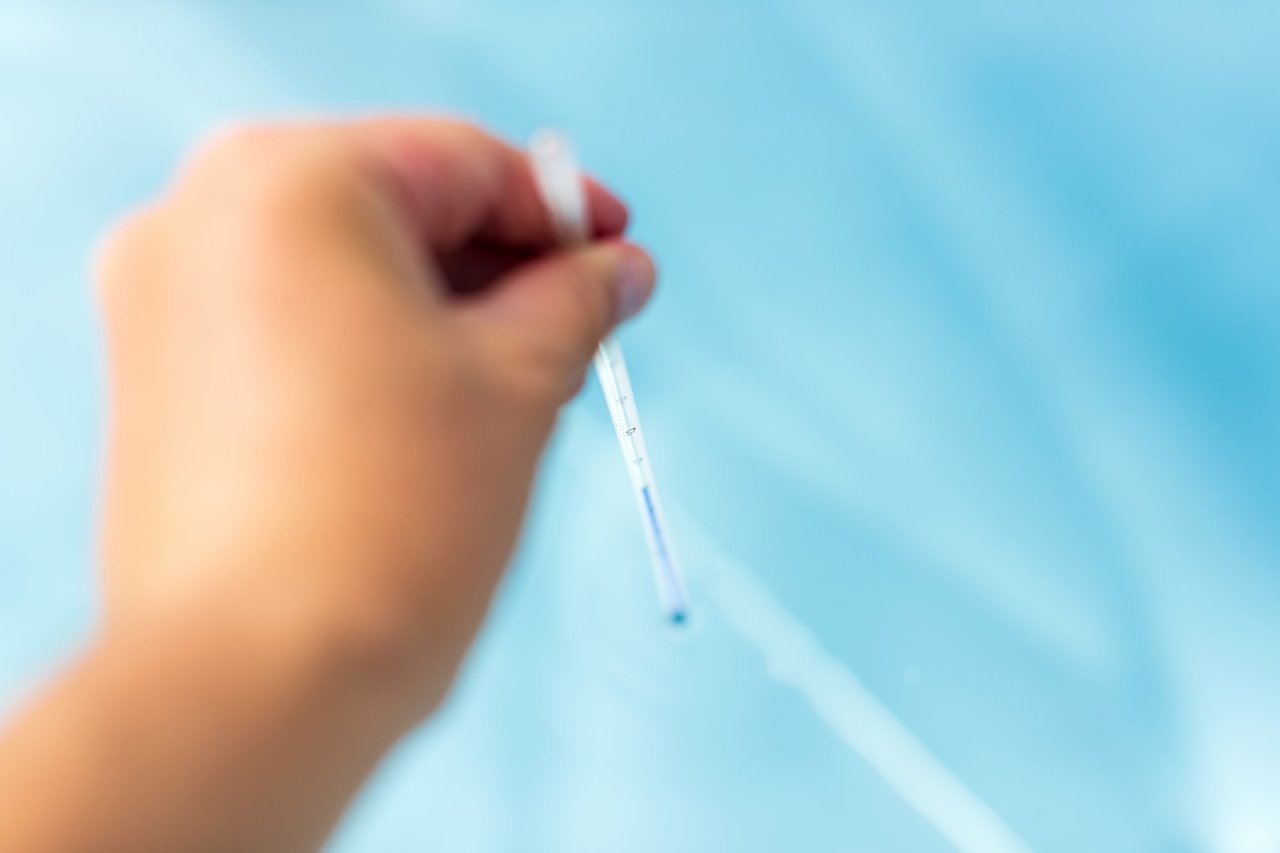 水温を図る写真