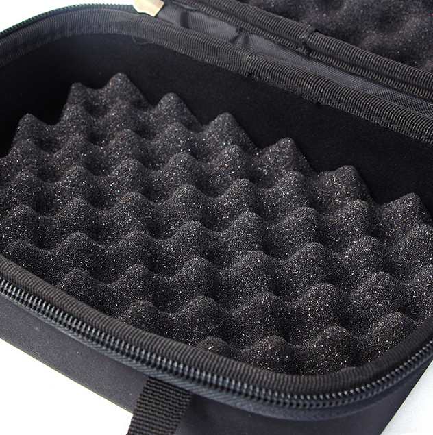 バッグの内側のアップ写真