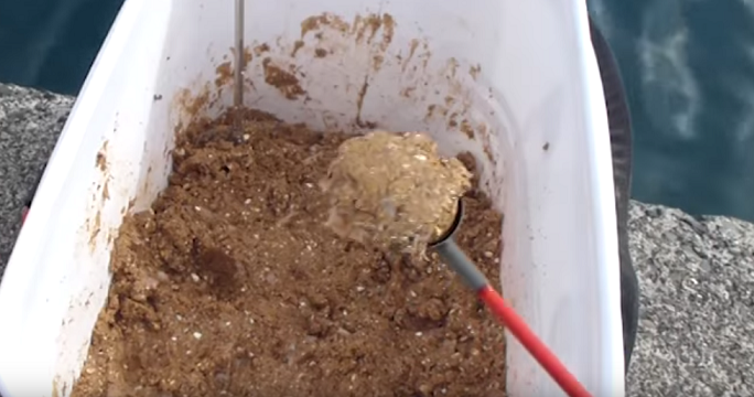 餌バッカンのアップ写真