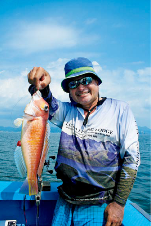 アマダイと男性